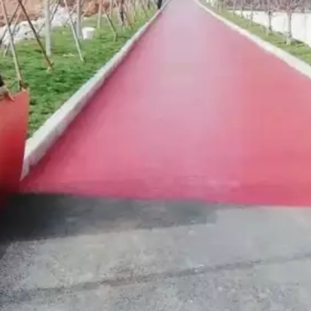 琼中​ 彩色路面喷涂翻新是一种低成本